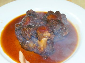Oxtails ready to eat.JPG
